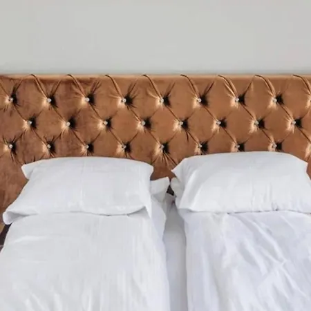 Close-golden - Cozy And Bright - Great Location &swietej Barbary