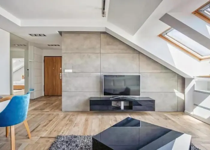 Close-golden - Cozy And Bright - Great Location &swietej Barbary 아파트 *