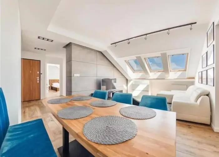 Close-golden - Cozy And Bright - Great Location &swietej Barbary 아파트